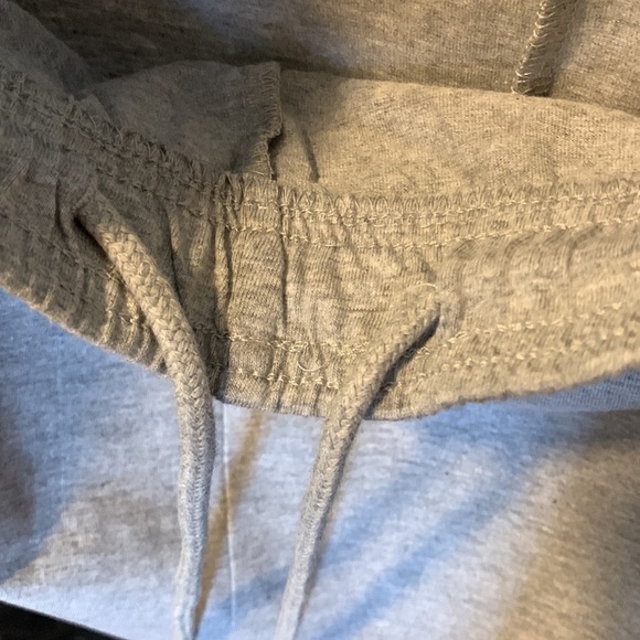 Turtle Bay gray shorts - Picture 6 of 6